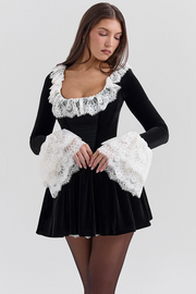 Sexy Long Sleeve Slim Lace U-Neck Princess Dress