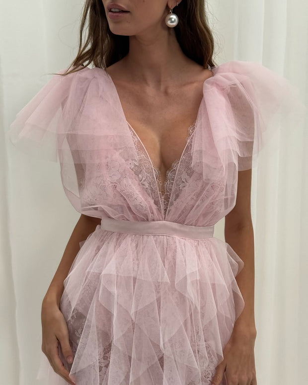 Sexy V-neck Lace-up Irregular Mesh Evening Dress