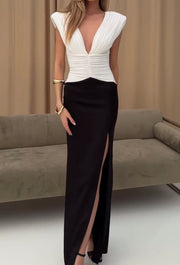 Pleated V-neck Sleeveless Contrast Color Slit Dress