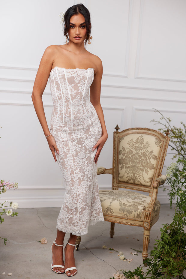 The Capulet Dress in White Chantilly Lace