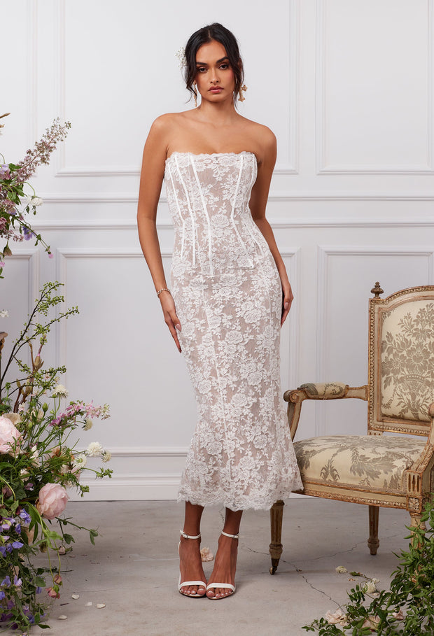 The Capulet Dress in White Chantilly Lace