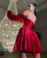 Sexy Strapless Long Sleeve Waist-Tight Rhinestone Dress