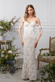 The Romanza Dress in White Chantilly Lace